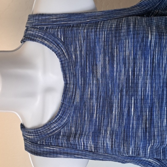 INC International Concepts Blue Fitted Tank Top Size Large - Picture 3 of 8